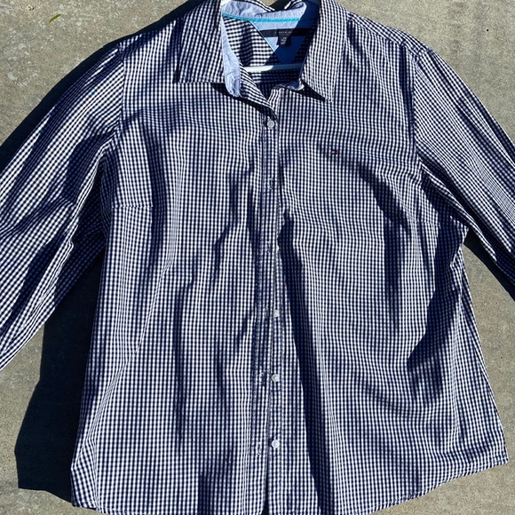 Tommy Hilfiger fitted checked blouse with tiny electric blue accents ⚡️ - Picture 1 of 5